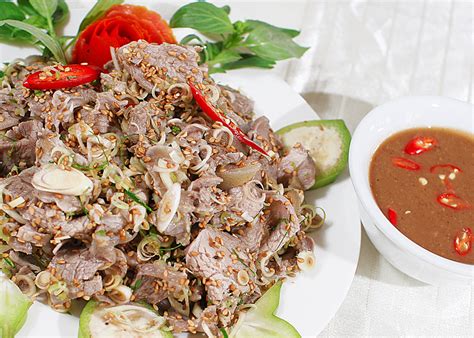  Mì Dandan Thịt Lợn: Tái Hiện Hương Vị Hấp Dẫn Của Sichuan, Bắt Đầu Chuyến Thám Hiểm Mùi Vi Vô Cùng!